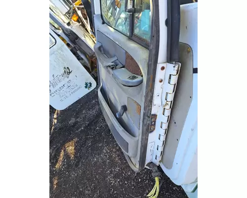 FREIGHTLINER COLUMBIA Door Assembly, Front