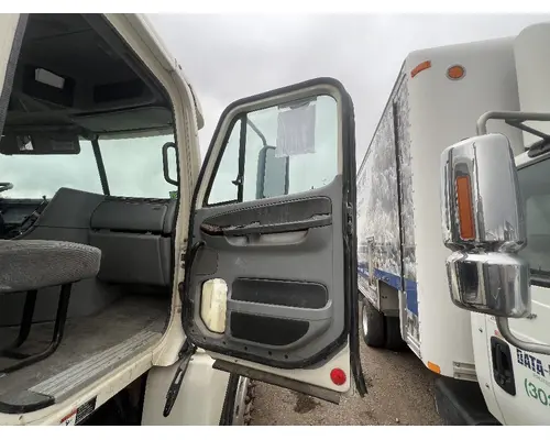 FREIGHTLINER COLUMBIA Door Assembly, Front