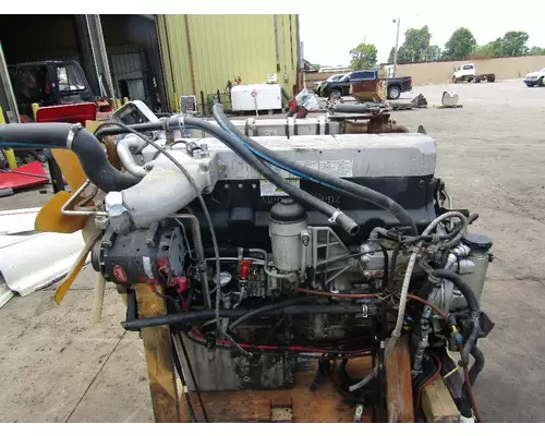 FREIGHTLINER COLUMBIA Engine Assembly