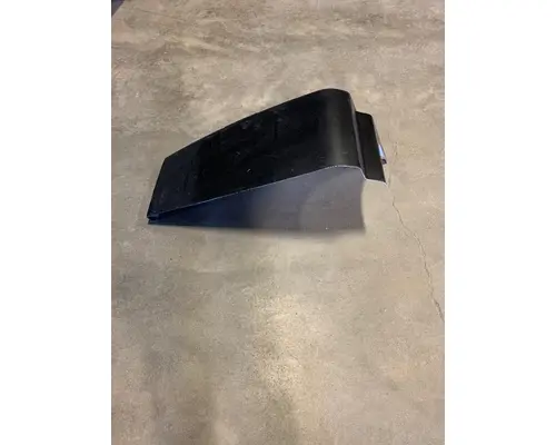FREIGHTLINER COLUMBIA FENDER EXTENSION