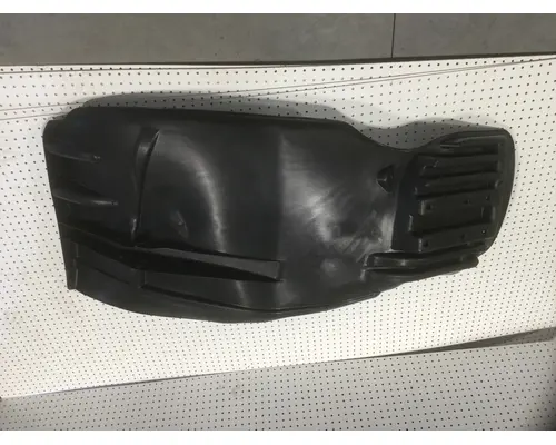 FREIGHTLINER COLUMBIA FENDER-INNER