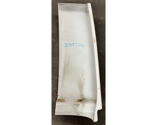 FREIGHTLINER COLUMBIA Fender Extension