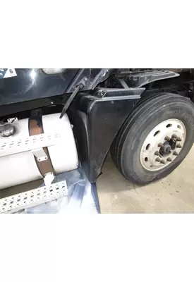 FREIGHTLINER COLUMBIA Fender Extension