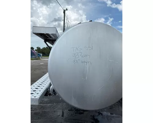 FREIGHTLINER COLUMBIA Fuel Tank