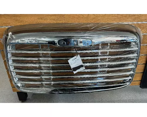 FREIGHTLINER COLUMBIA Grille