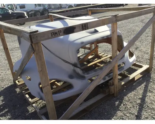 FREIGHTLINER COLUMBIA HOOD