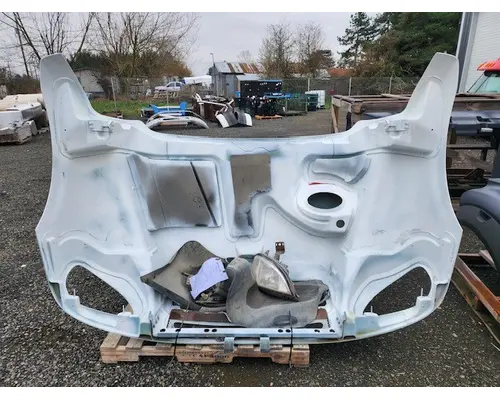 FREIGHTLINER COLUMBIA HOOD