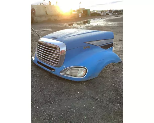 FREIGHTLINER COLUMBIA Hood