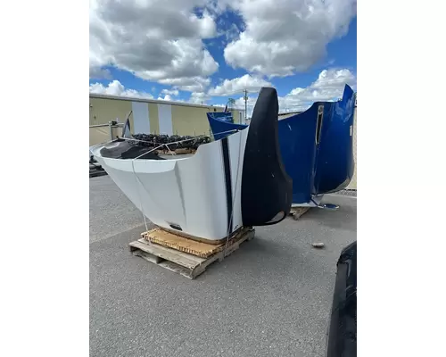 FREIGHTLINER COLUMBIA Hood