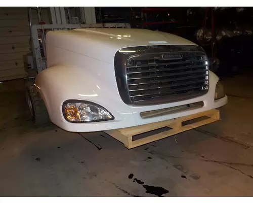 FREIGHTLINER COLUMBIA Hood