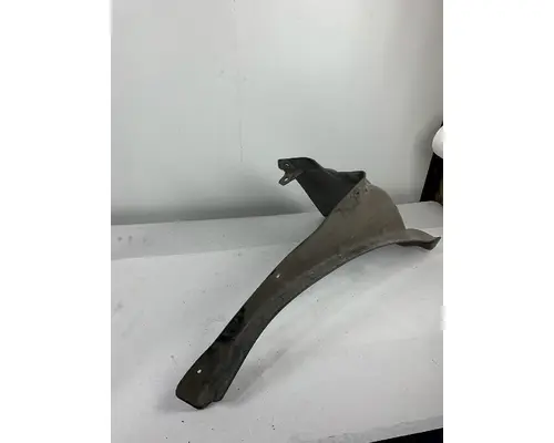 FREIGHTLINER COLUMBIA INNER FENDER