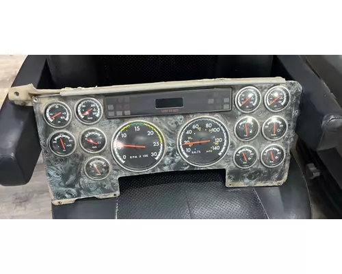 FREIGHTLINER COLUMBIA Instrument Cluster