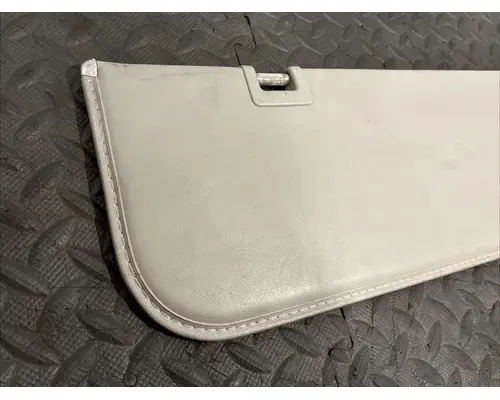 FREIGHTLINER COLUMBIA Interior Sun Visor