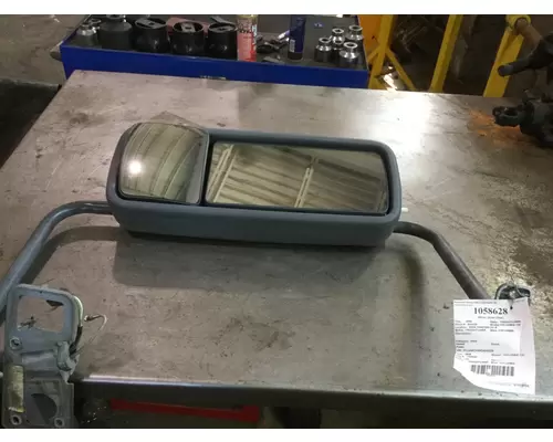FREIGHTLINER COLUMBIA Mirror (Side View)