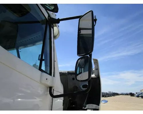 FREIGHTLINER COLUMBIA Mirror (Side View)