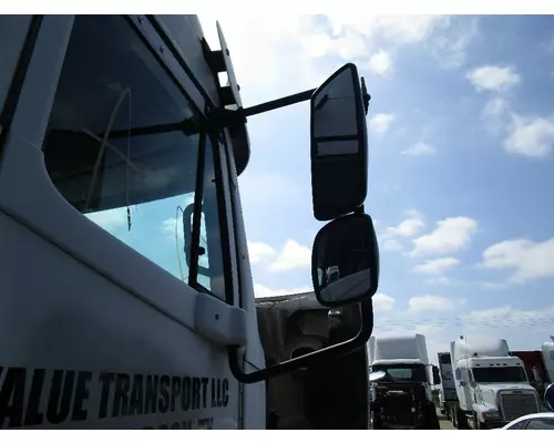 FREIGHTLINER COLUMBIA Mirror (Side View)