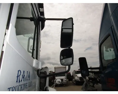 FREIGHTLINER COLUMBIA Mirror (Side View)