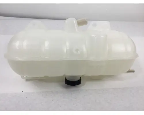 FREIGHTLINER COLUMBIA RADIATOR SURGE TANK