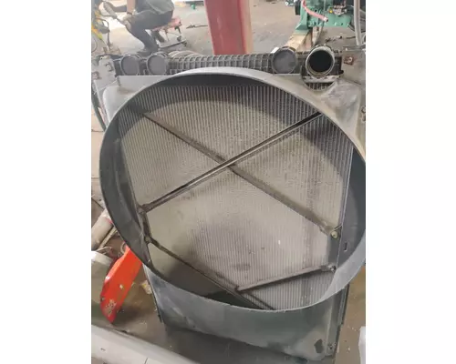 FREIGHTLINER COLUMBIA Radiator