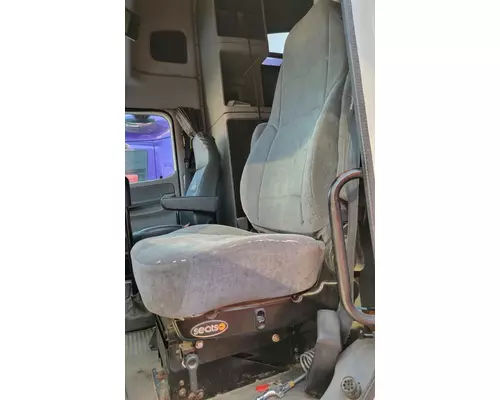 FREIGHTLINER COLUMBIA Seat, Front