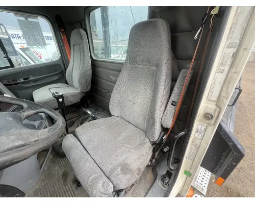 FREIGHTLINER COLUMBIA Seat, Front