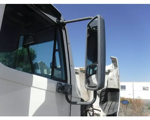 FREIGHTLINER COLUMBIA Side View Mirror