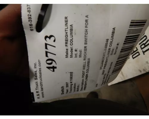 FREIGHTLINER COLUMBIA Switch