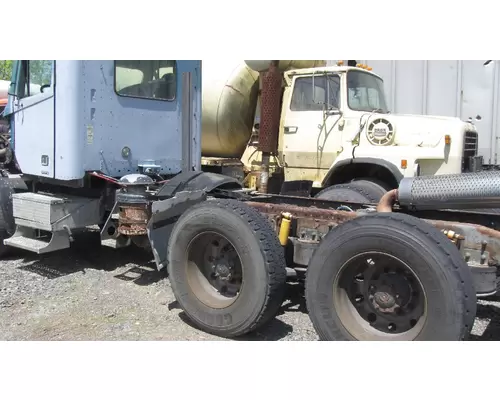 FREIGHTLINER COLUMBIA Truck For Sale