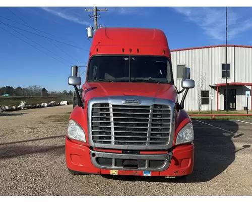 FREIGHTLINER COLUMBIA Vehicle For Sale