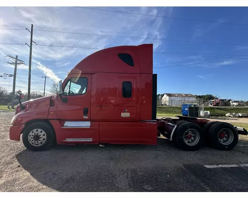 FREIGHTLINER COLUMBIA Vehicle For Sale