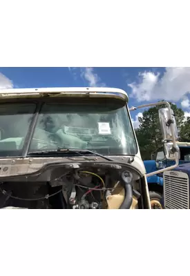 FREIGHTLINER COLUMBIA Windshield Glass