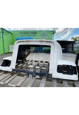 FREIGHTLINER COMMERCIAL VEHICLE Hood