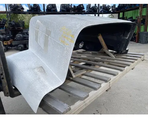 FREIGHTLINER COMMERCIAL VEHICLE Hood