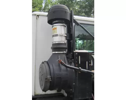 FREIGHTLINER CONDOR LOW CAB FORWARD Air Cleaner
