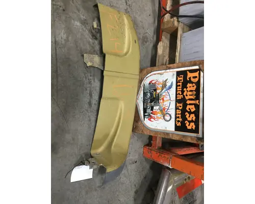 FREIGHTLINER CONVENTIONAL Cowl