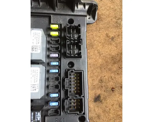 FREIGHTLINER CONVENTIONAL ECM