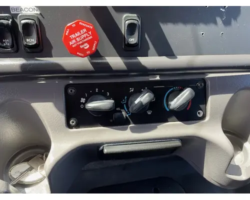 FREIGHTLINER CORONADO 114 SD Vehicle For Sale