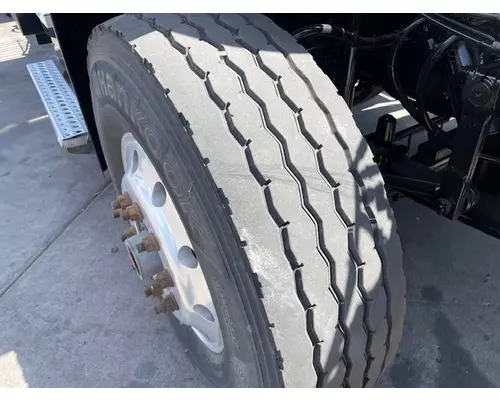 FREIGHTLINER CORONADO 114 SD Vehicle For Sale
