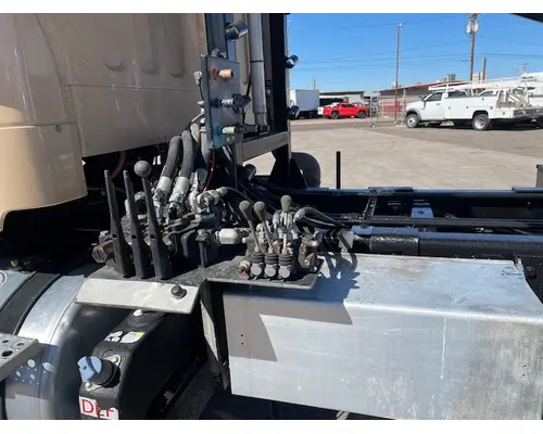 FREIGHTLINER CORONADO 114 SD Vehicle For Sale