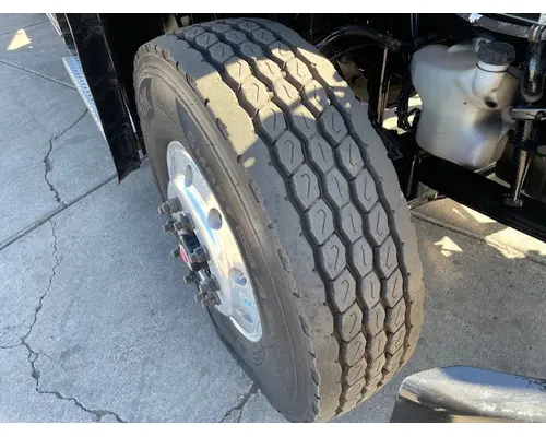FREIGHTLINER CORONADO 114 SD Vehicle For Sale