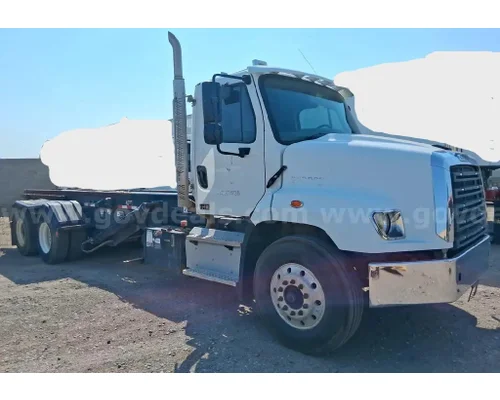 FREIGHTLINER CORONADO 114 SD Vehicle For Sale