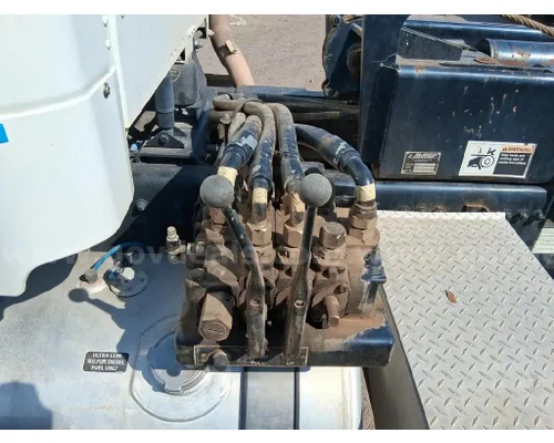 FREIGHTLINER CORONADO 114 SD Vehicle For Sale