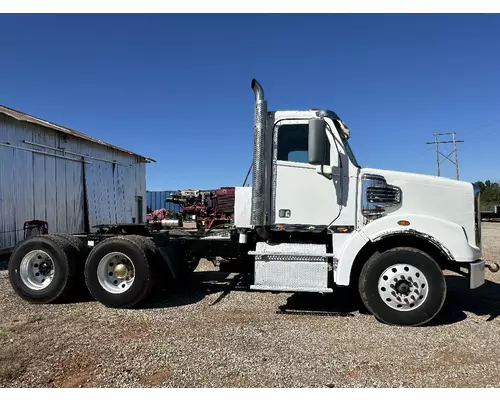 FREIGHTLINER CORONADO 122 SD  Vehicle For Sale