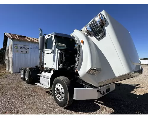 FREIGHTLINER CORONADO 122 SD  Vehicle For Sale