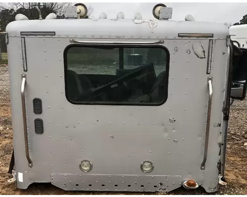 FREIGHTLINER CORONADO 122 SD Cab Assembly