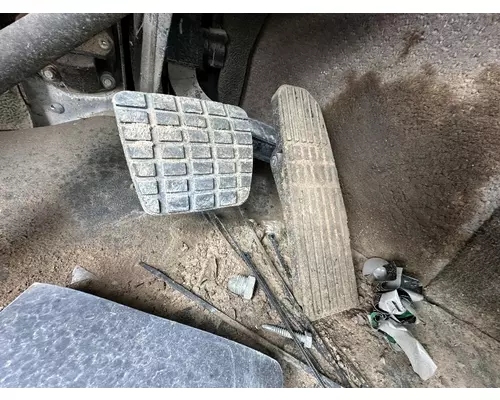 FREIGHTLINER CORONADO 122 SD Foot Control Pedal