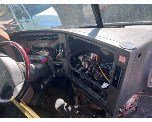 FREIGHTLINER CORONADO 122 Complete Vehicle