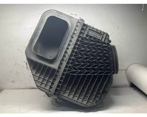 FREIGHTLINER CORONADO 132 Air Cleaner