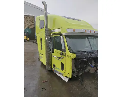 FREIGHTLINER CORONADO 132 Cab Mount