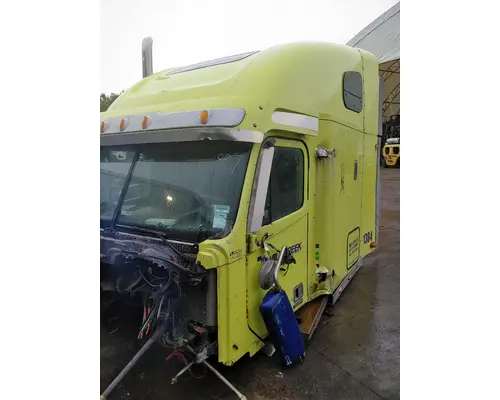 FREIGHTLINER CORONADO 132 Cab Mount
